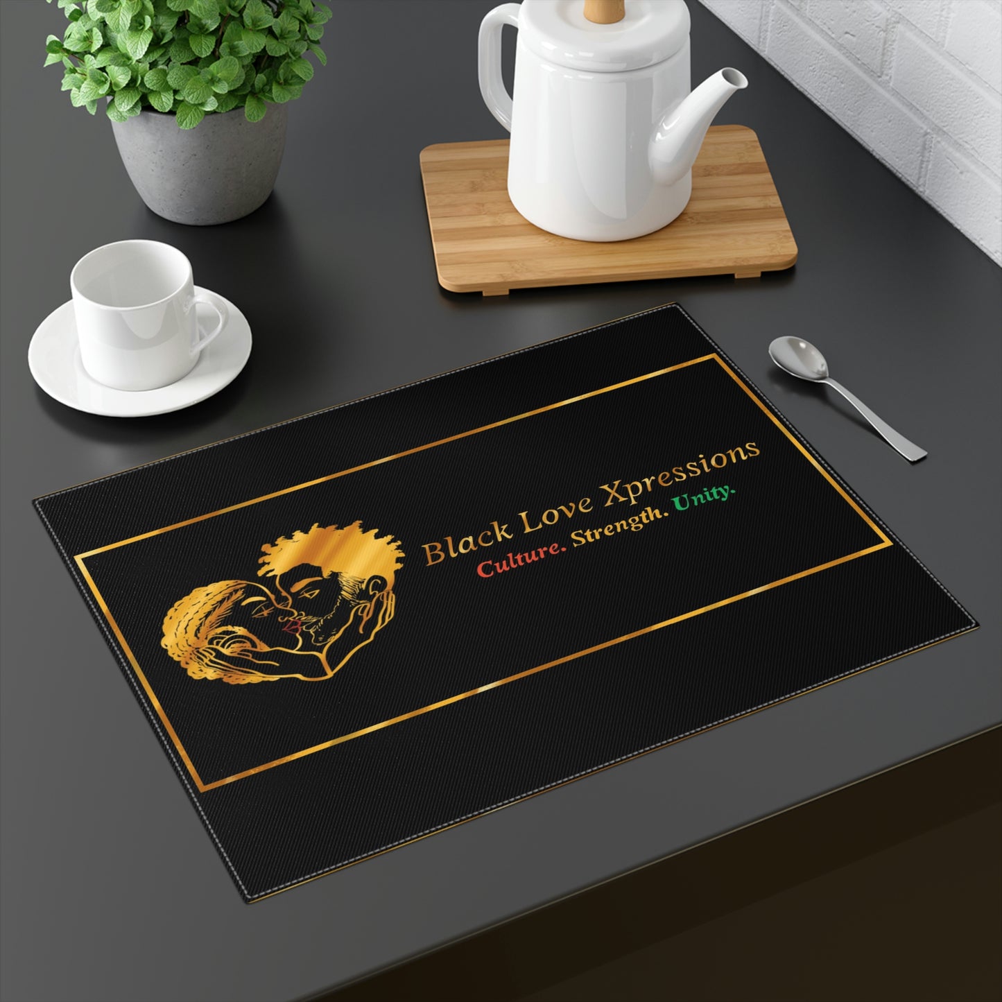 Black Love Xpressions Placemat, 1pc w/ Black background