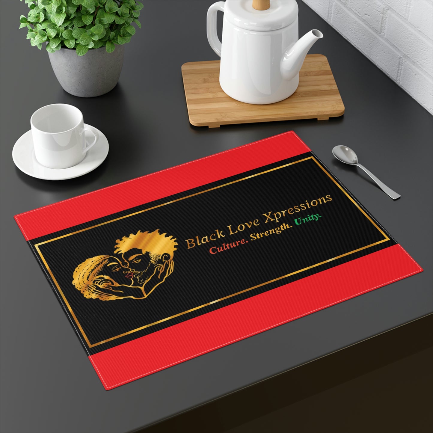 Black Love Xpressions Placemat, 1pc w/ Red background